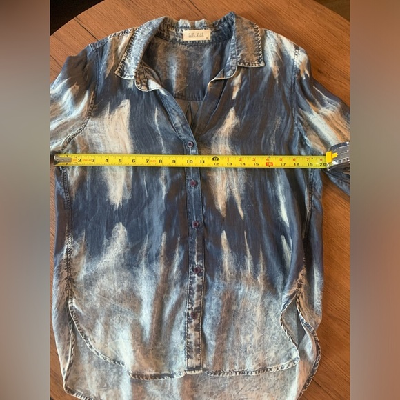 Bella Dahl Blouse Womens Size Medium Tie Dye Button High Low Bohemian Blue Boho - Picture 11 of 11